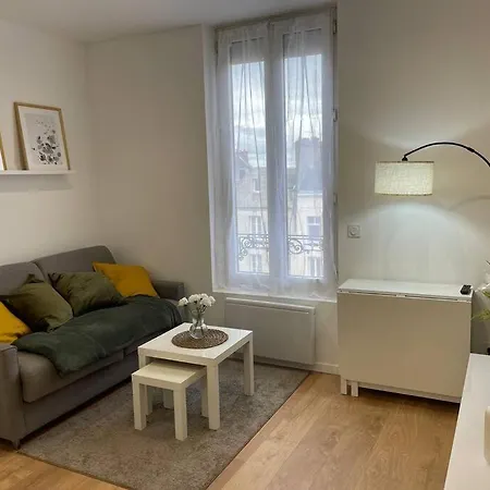 Cosy Hyper Centre Appartamento *